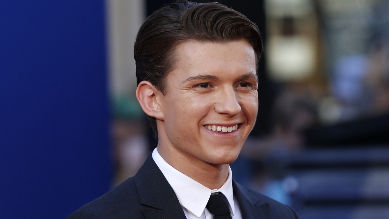Romeo Tom Holland Finds Juliet for Upcoming Shakespeare Production